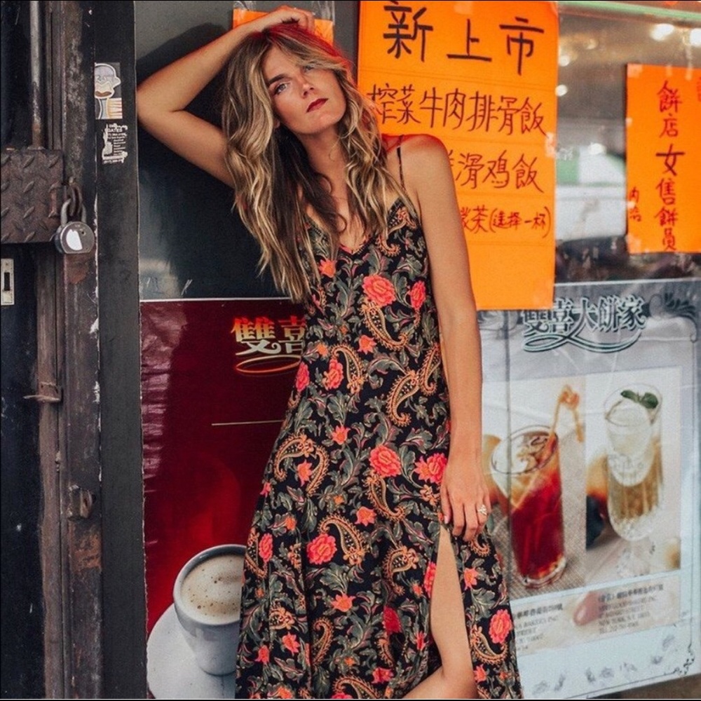 Spell and the Gypsy NWOT Etienne Strappy Dress 🌸